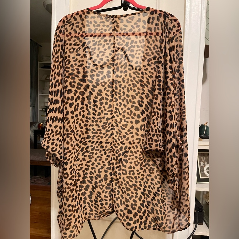 Leopard Kimono - Picture 2 of 2